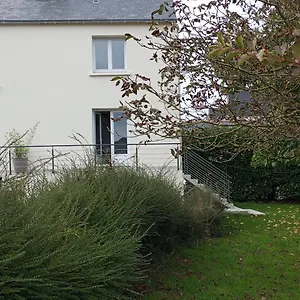 https://villa-petite-maison-avec-jardin.inbrittany.com
